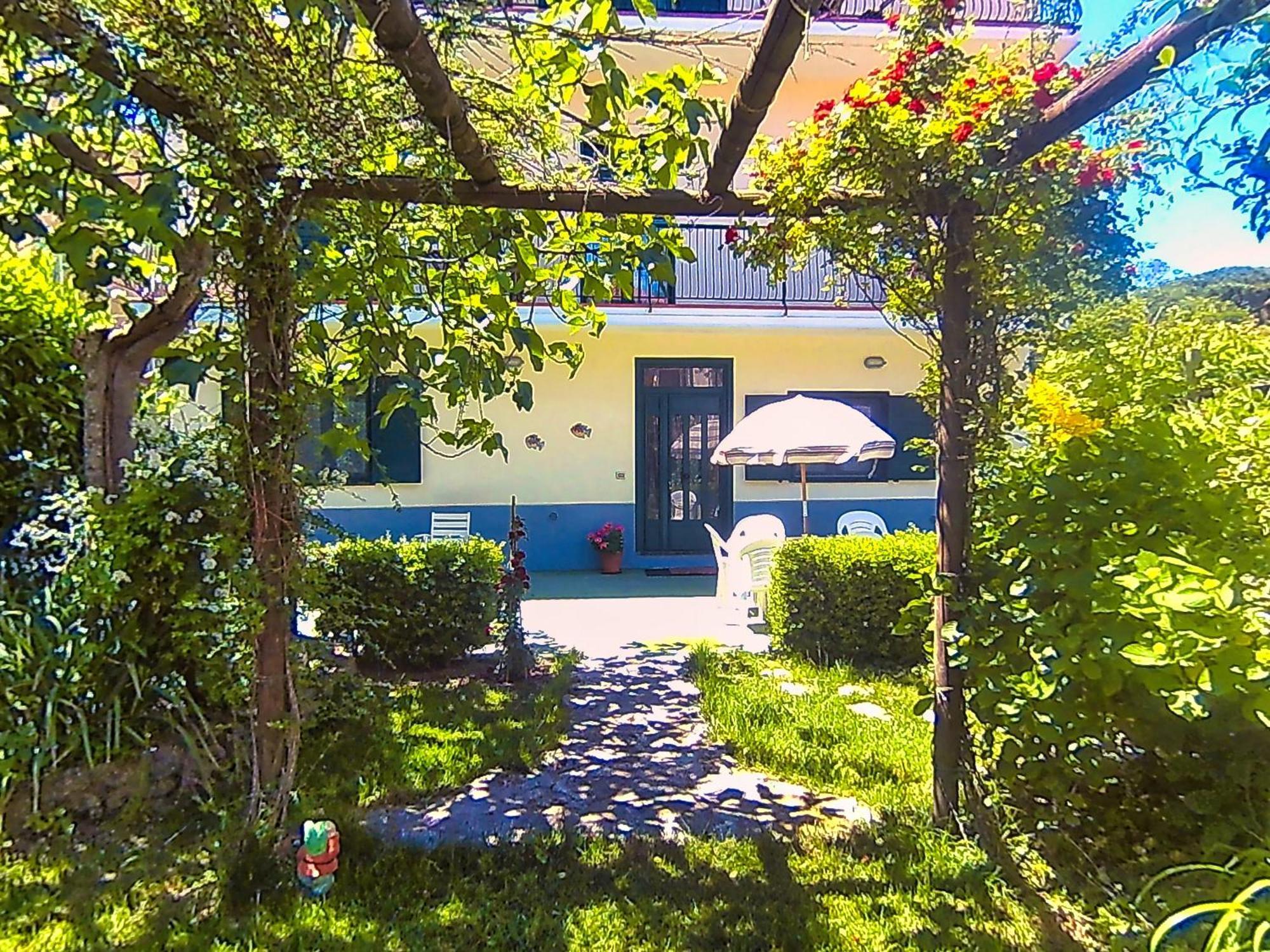 House Rene Apartment อาเจโรลา ภายนอก รูปภาพ