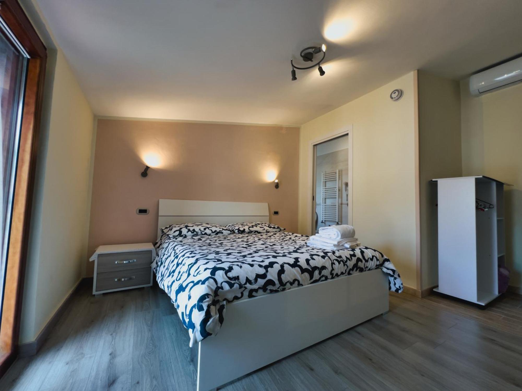 House Rene Apartment อาเจโรลา ภายนอก รูปภาพ